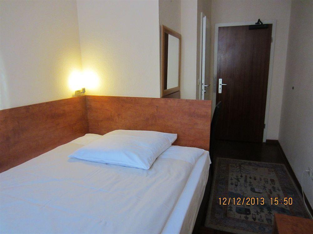 Altstadt Hotel Rheinblick Düsseldorf Zewnętrze zdjęcie