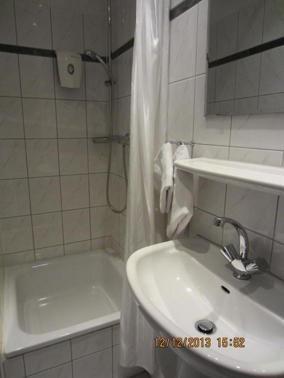 Altstadt Hotel Rheinblick Düsseldorf Zewnętrze zdjęcie
