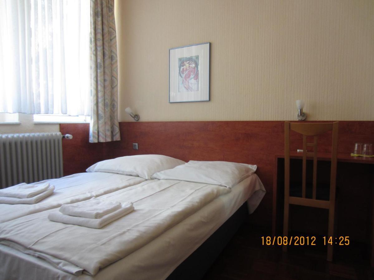 Altstadt Hotel Rheinblick Düsseldorf Zewnętrze zdjęcie